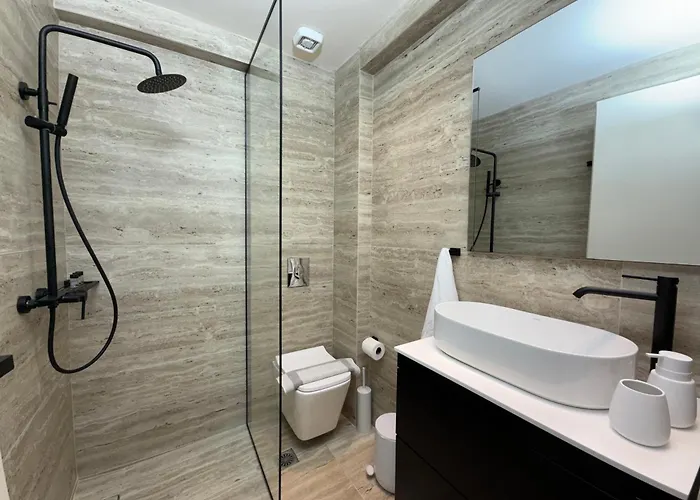 公寓 Kalm Ii - Curated In The Historic Center *