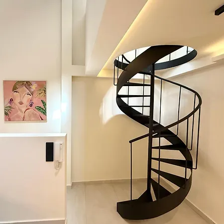 Kálm Ii - Curated In The Historic Center *