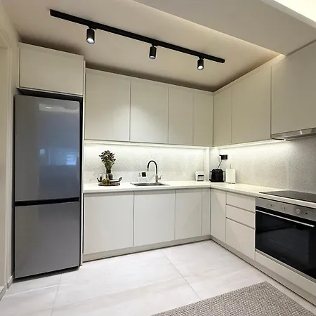 Kalm Ii - Curated In The Historic Center Apartment Kalamata