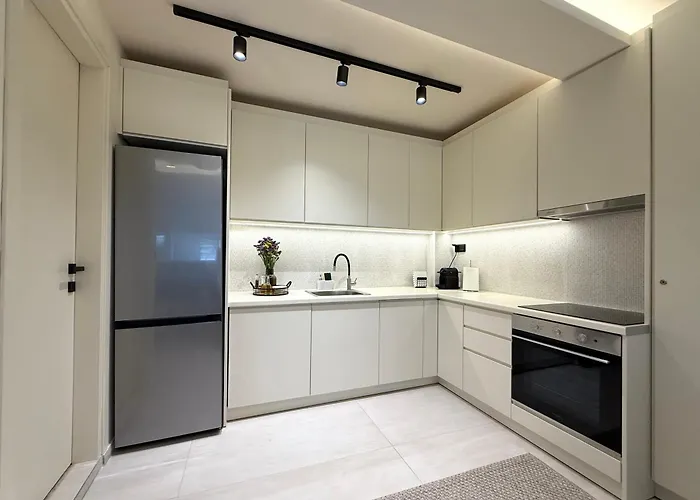 Kalm Ii - Curated In The Historic Center Appartement Kalamata